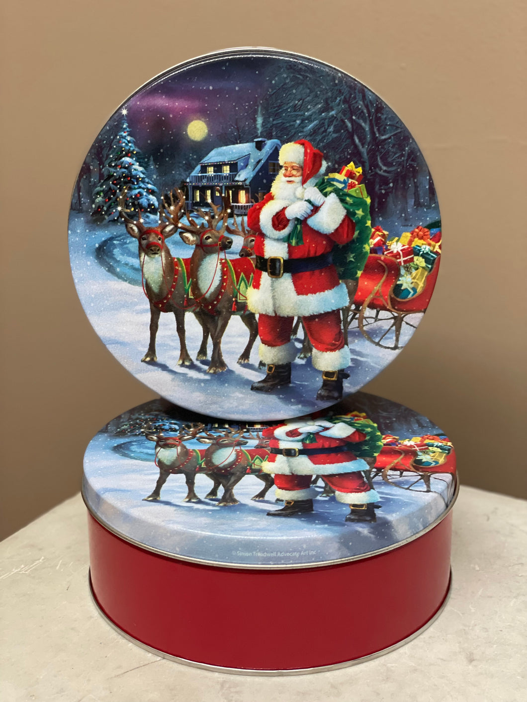 Santa With Reindeer - 16 oz